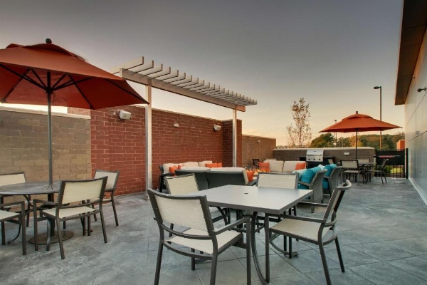 Hyatt House Oak Brook image 11