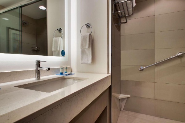 Hyatt House Oak Brook image 12